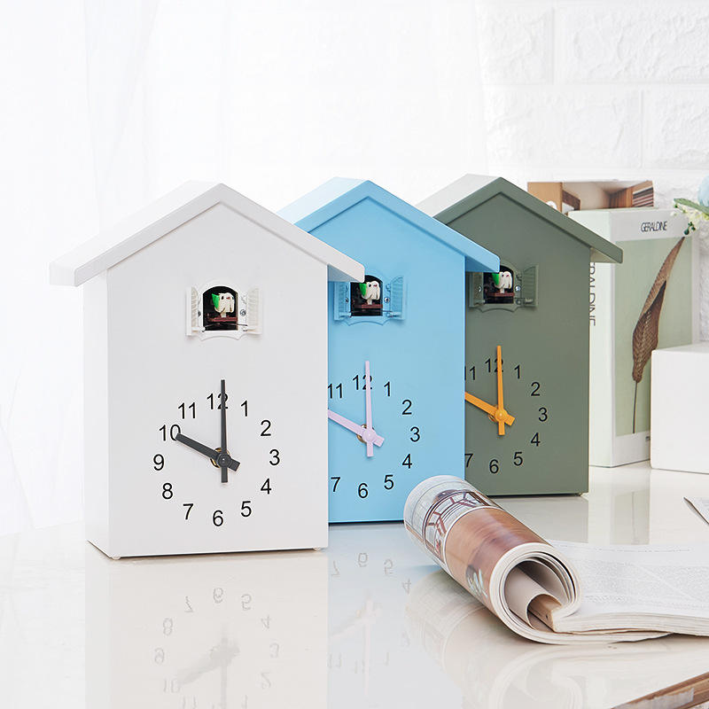 Scandinavian Home Decor Classic Cuckoo Clock Pendulum Wall Clock with Chiming Bird
