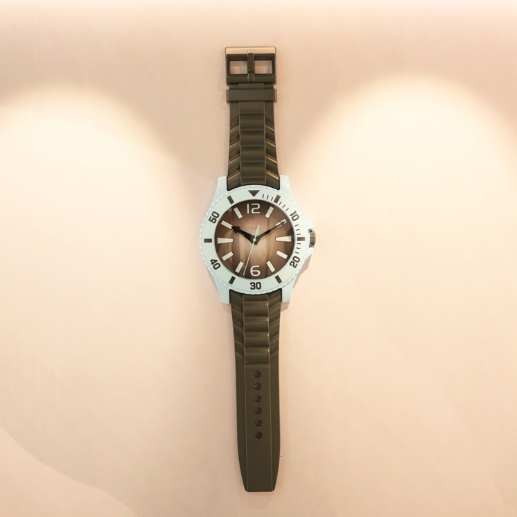 Fun Watch-Style Wall Clock