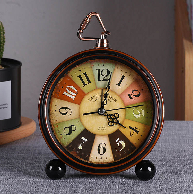 Retro Desktop Alarm Clock Pieces Seat Silent Elderly Clock Home Bedroom Desk Clock