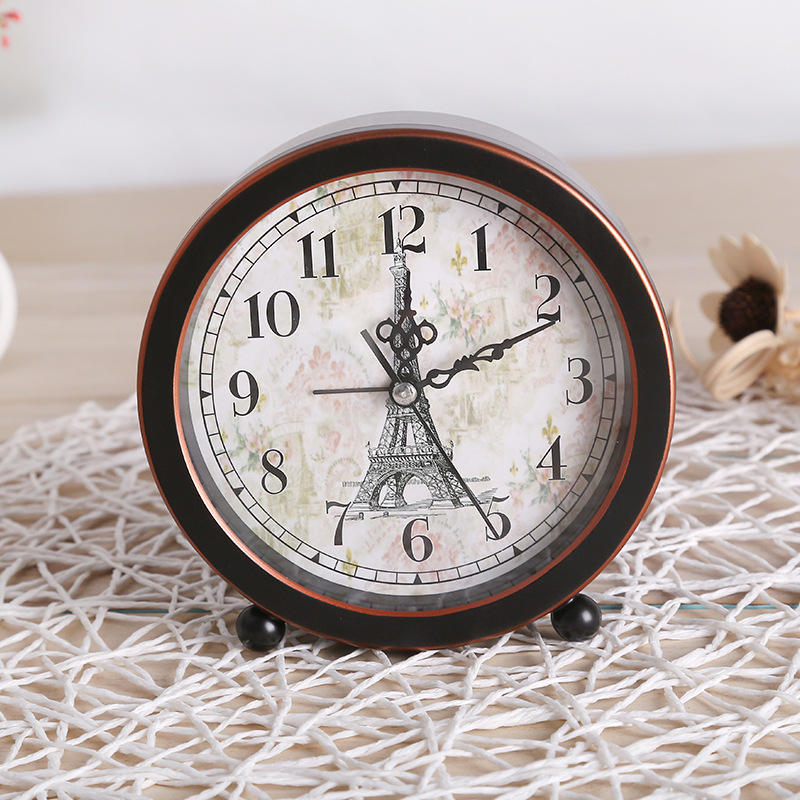European Fashion Personalized Retro Desk Clock Creative Bedside Fashion Mute Live Selling Products Student Alarm Clock