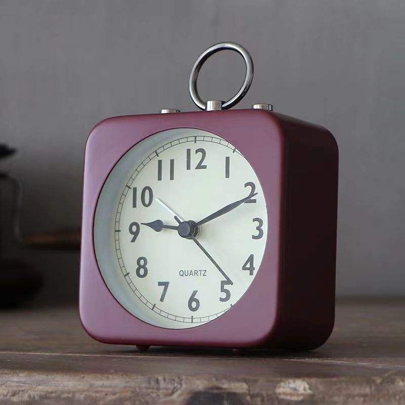 Fashion Simple Metal Retro Small Alarm Clock Bedroom Bedside Silent Desk Clock Hangable Positionable Alarm Clock