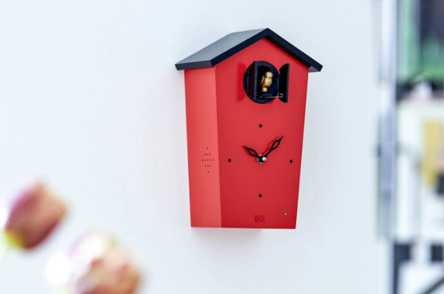 Modern Cuckoo Clocks: Where Tradition Meets Contemporary Design